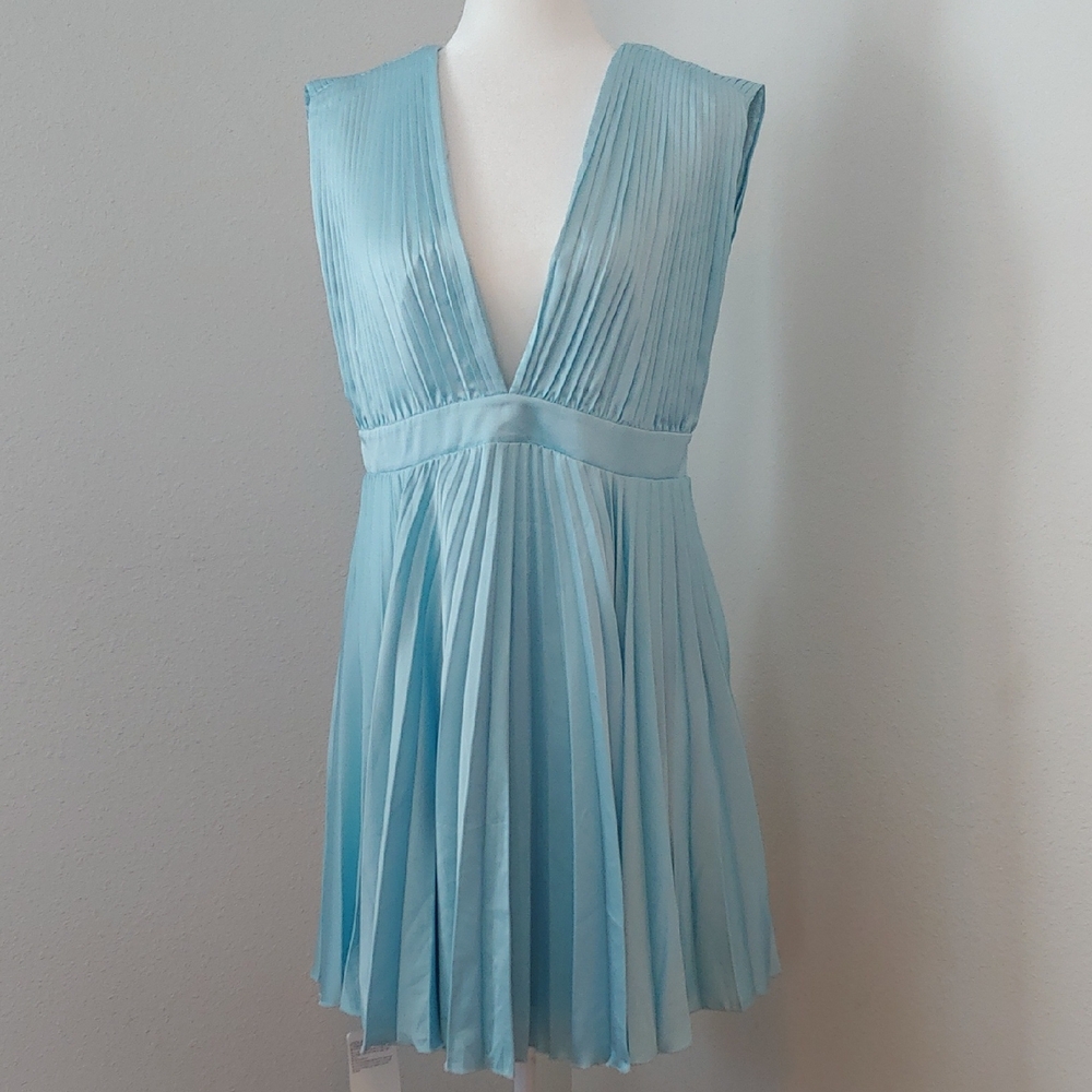 Abercrombie & Fitch Plunge Satin Pleated Formal Dress Sky Blue Women's Large NWT - Picture 4 of 17